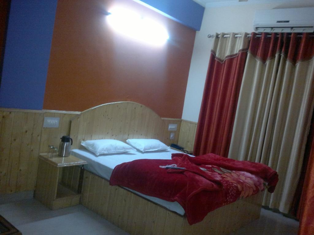Himgiri Resort Nagchala Bagian luar foto