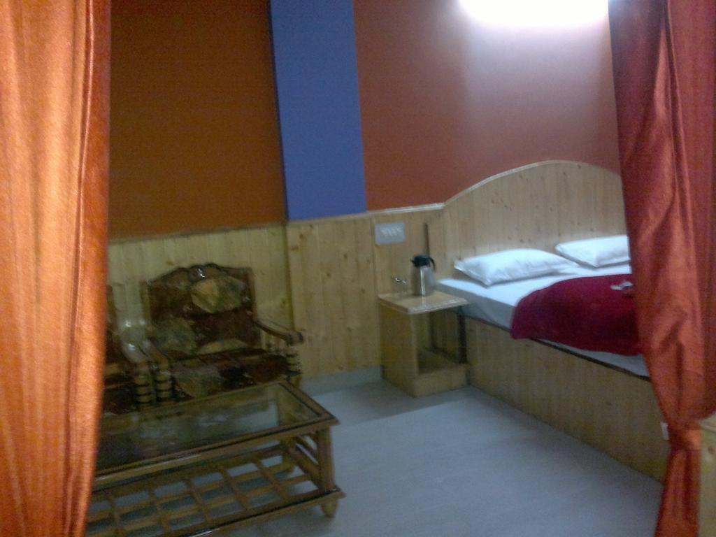 Himgiri Resort Nagchala Bagian luar foto